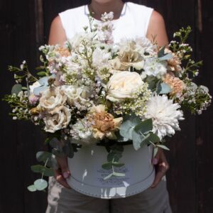 Pudrový flower box <small>(ve světlých odstínech bílé/růžové/hnědé)</small>